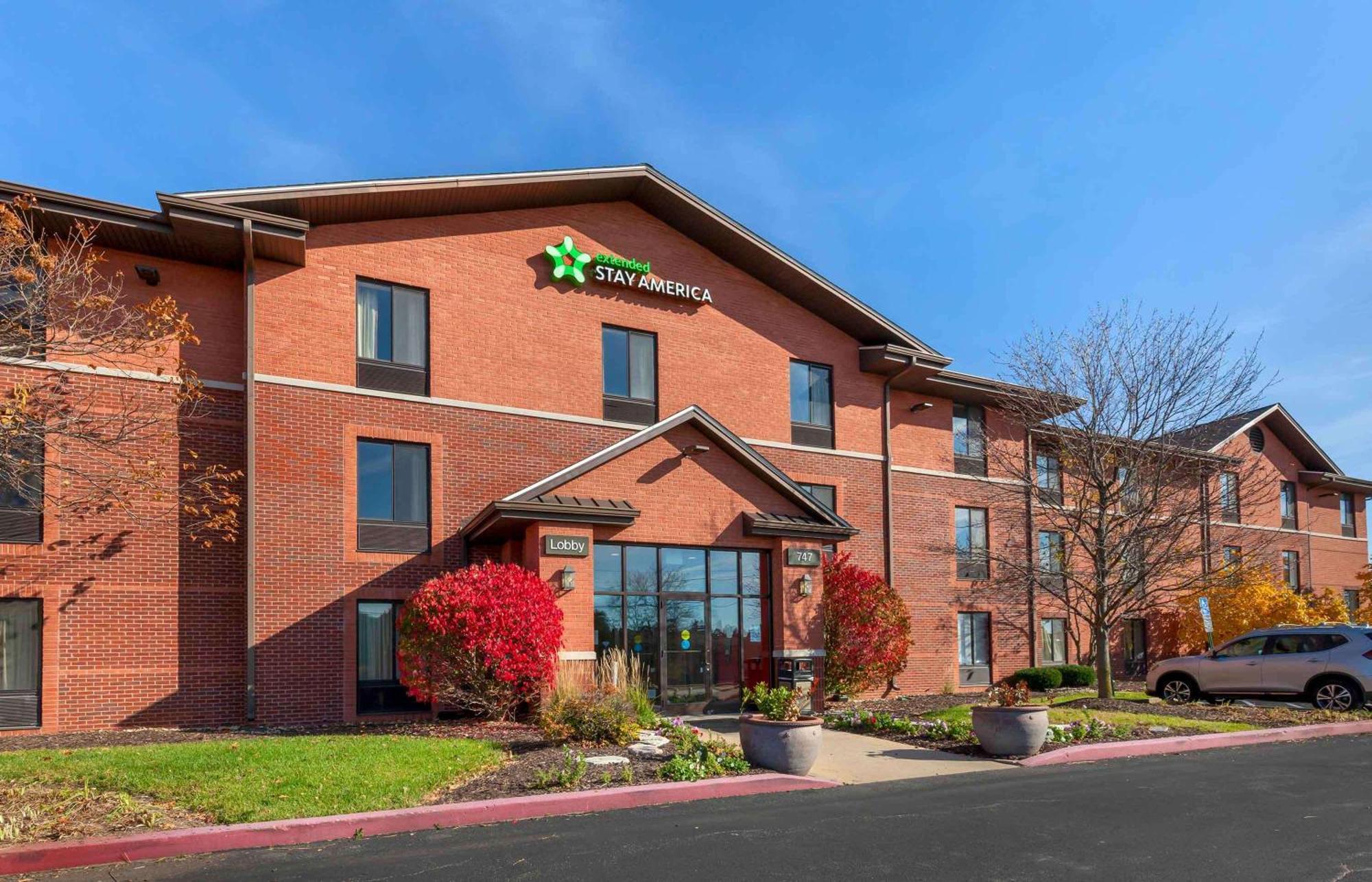 Extended Stay America Select Suites - Rockford - State Street Bagian luar foto