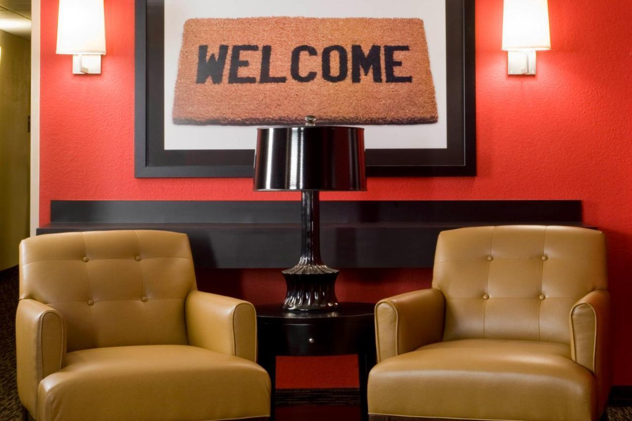 Extended Stay America Select Suites - Rockford - State Street Bagian luar foto